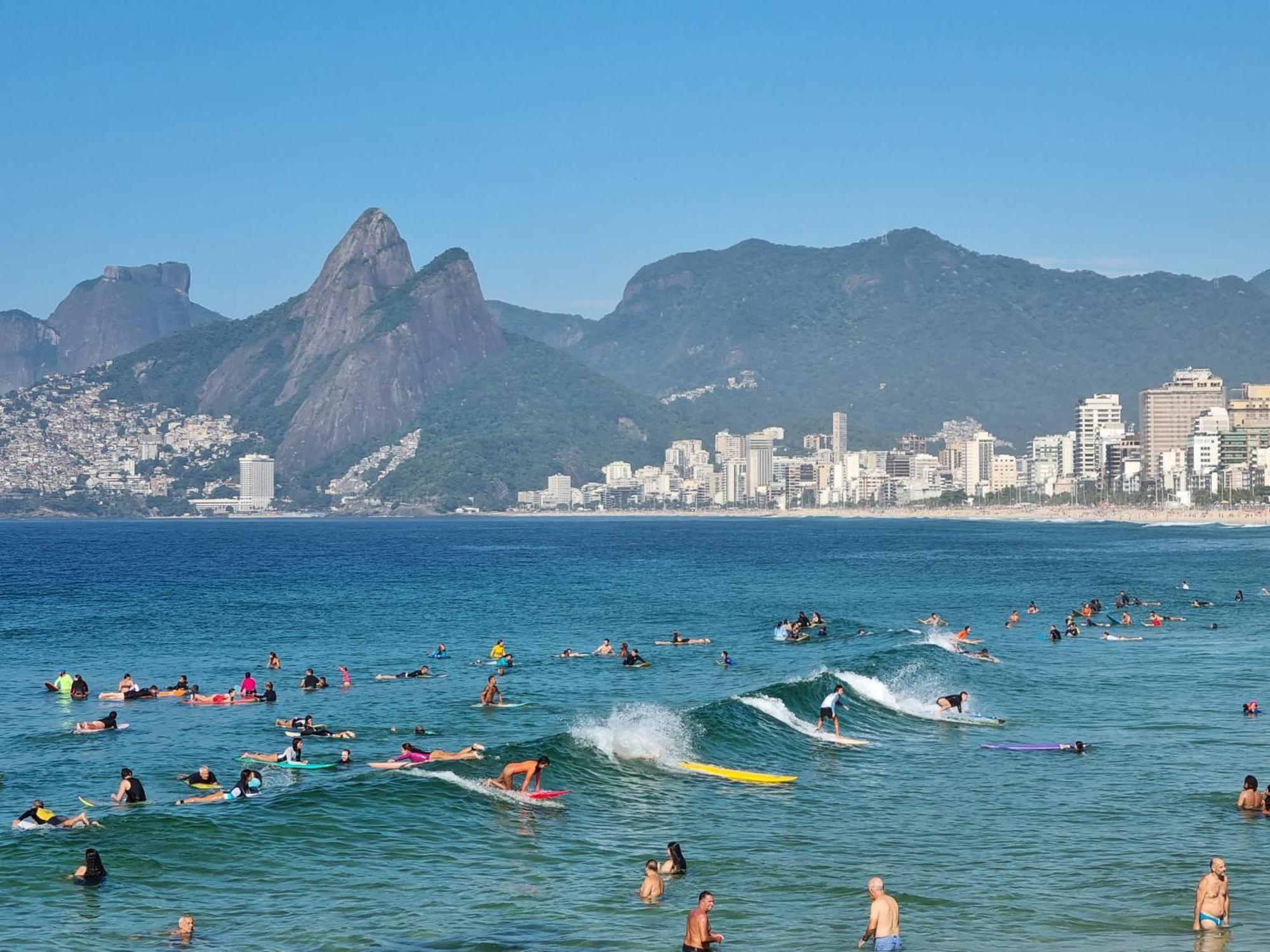 Privatunterkunft 1 C Vista Livre E Banheiro Privativo E Perto Praias Ipanema Leblon Arpoador Copacabana E Do Cristo Redentor Do Bondinho Pao Acucar Etc Chegando Cedo Que O Check-in Do Meio-dia, Deixe Suas Malas, Idem No Check-out 10h Manha Rio de Janeiro